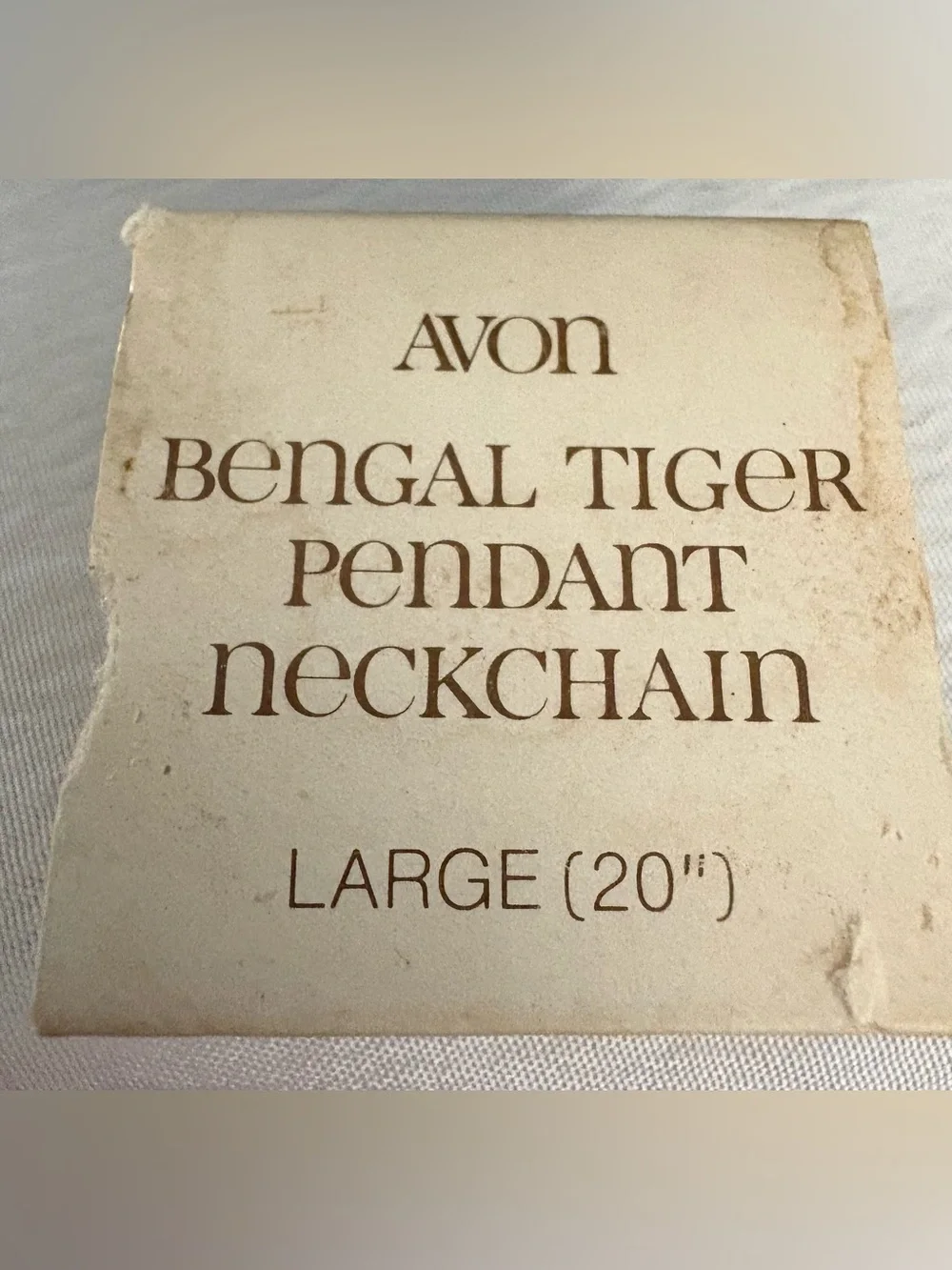 NOS Vintage 1979 Avon Bengal Tiger Pendant Neckchain 20
